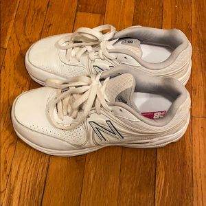New balance white sneakers men’s 840 size 7 4E